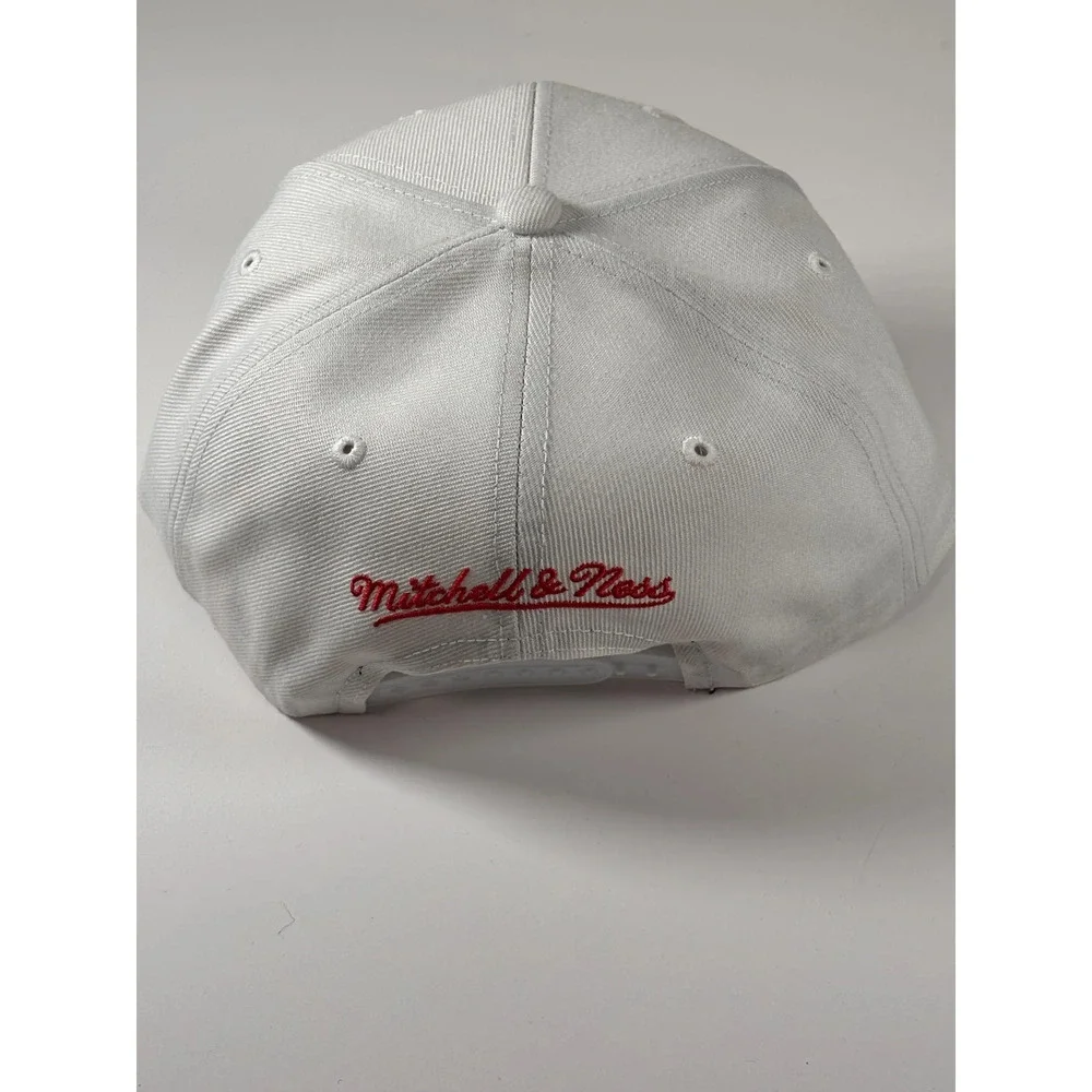 Mitchell & Ness Chicago Bulls White 1991 NBA Finals Champions Snapback Hat New